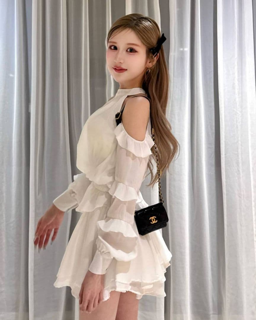 ダーリッチ ボリュームシフォンミニワンピース 新品タグ付き ホワイトす