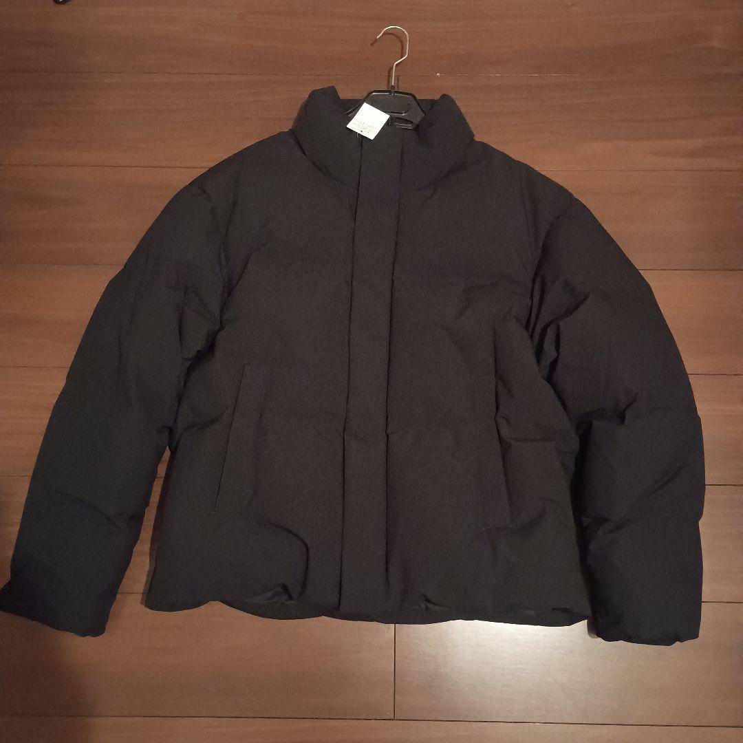 ユニクロ　シームレス　ダウンジャケット　ブラック　L 新品未使用