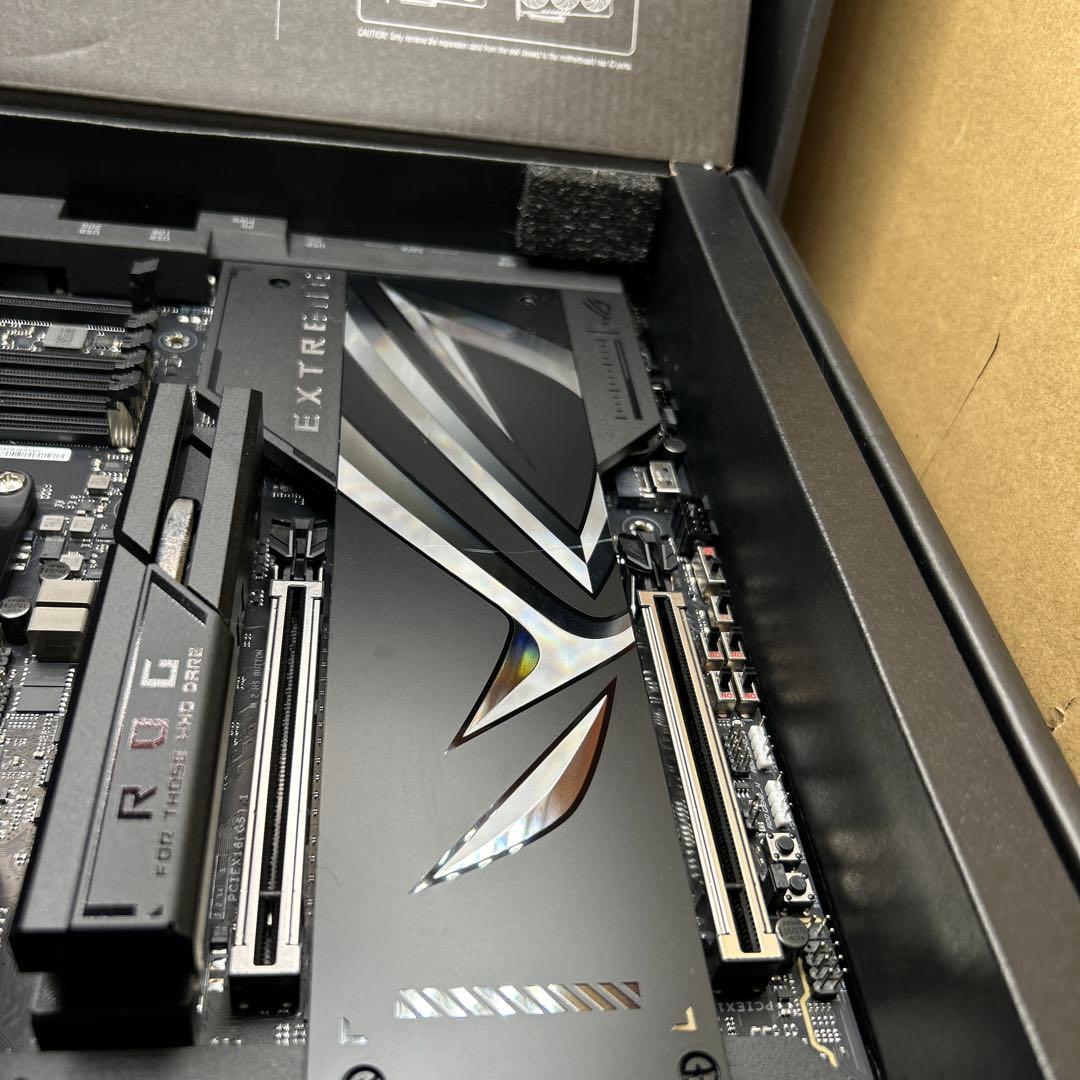 ROG CROSSHAIR X870E EXTREME AMD AM5 マザー