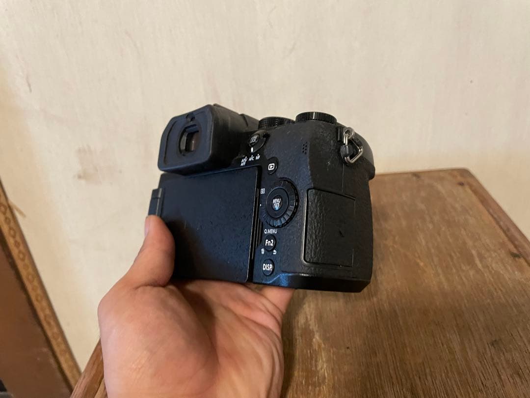 LUMIX G99 ミラーレス一眼　マイクロフォーサーズ