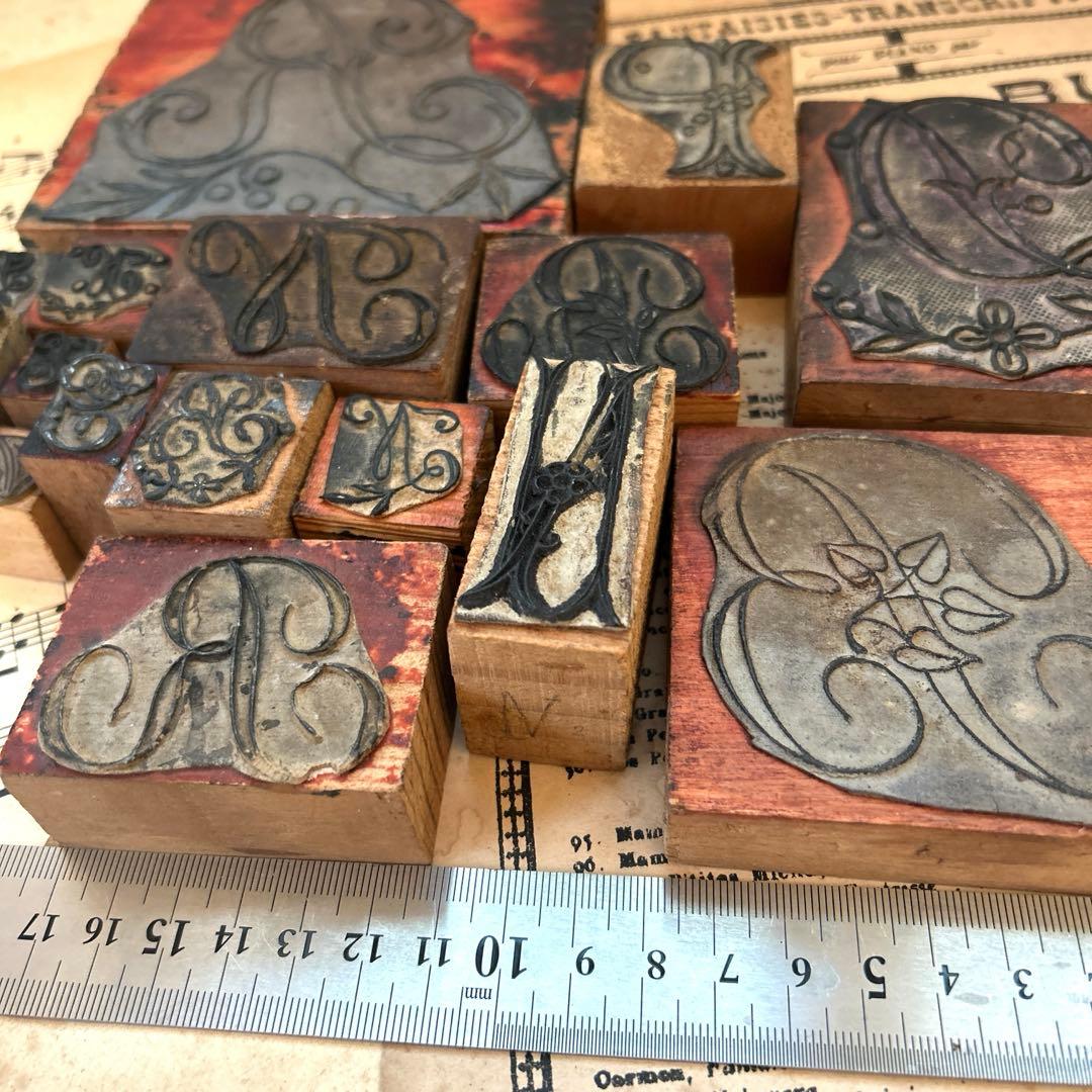 フランスアンティークスタンプ28個セット