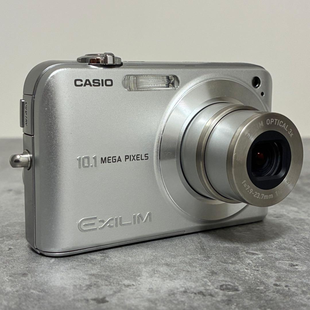 ⭐️動作確認済⭐️カシオ CASIO EXILIM EX-Z1050 コンデジ