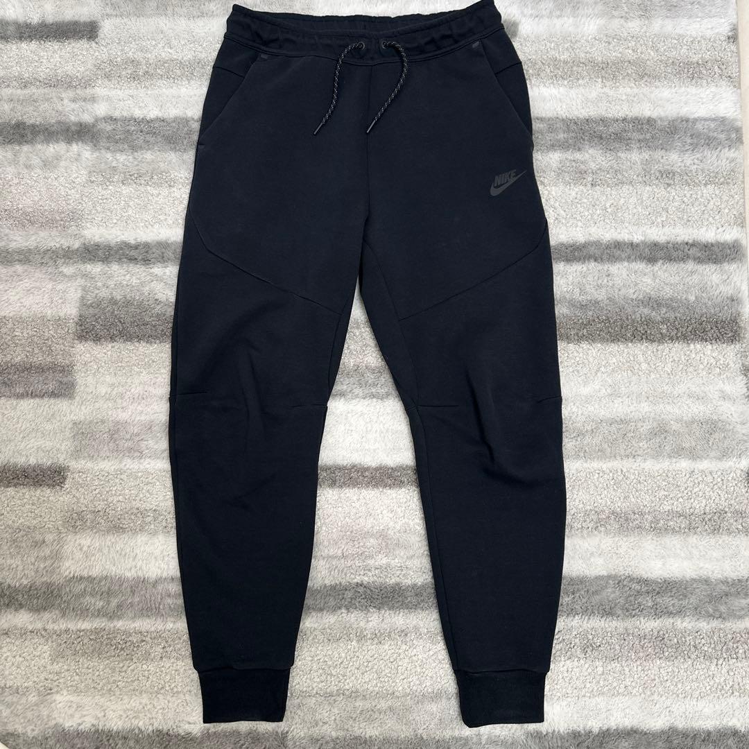 テックフリースジャージ上下セット　ナイキ　正規品　定価33,000円