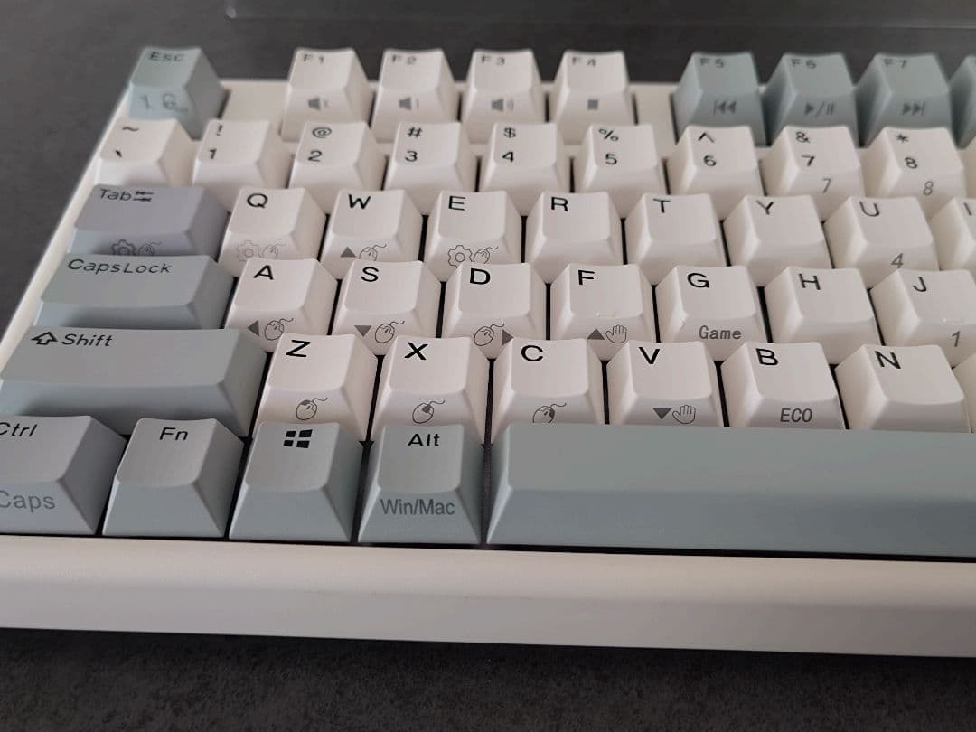 【極美品】NIZ 静電容量無接点方式 84キー ワイヤレスキーボード