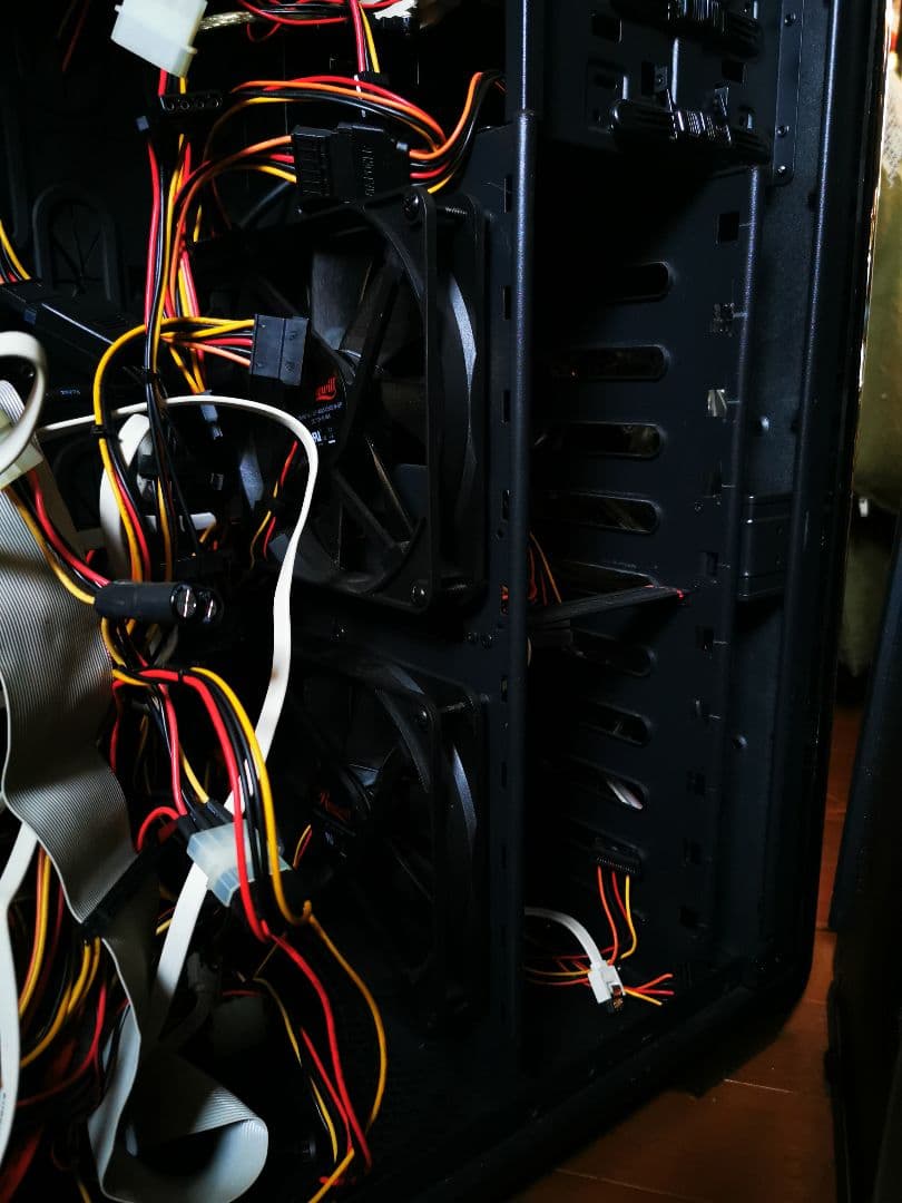 配送不可　超大型PCケース ロズウィルブラックホークウルトラ　ジャンク品