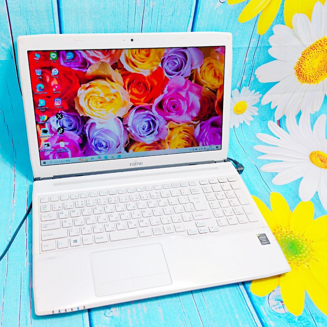 corei7✨Windows10✨すぐ使える 薄型ノートPC✨爆速SSD✨設定済