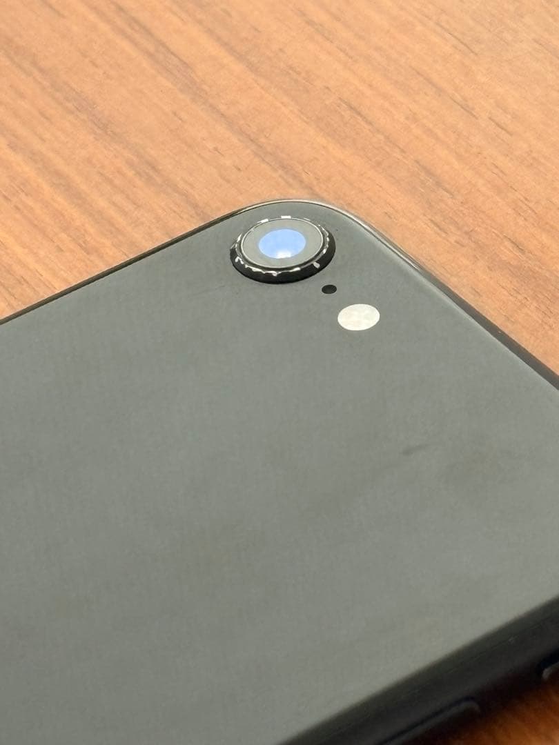 Apple iPhone SE 第二世代 MHGP3J/A 256GB