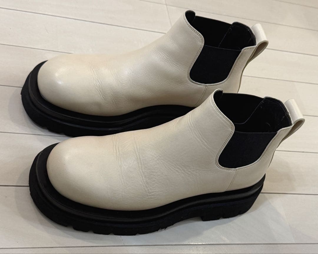 BOTTEGA VENETA ボッテガ ベネタ サイドゴアブーツ ホワイト