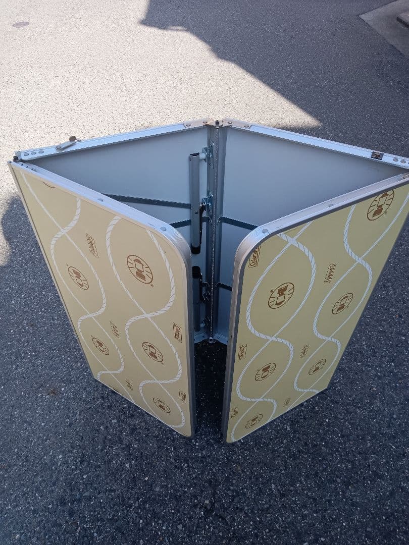 【Coleman】スリム四折テーブル 収納ケース付