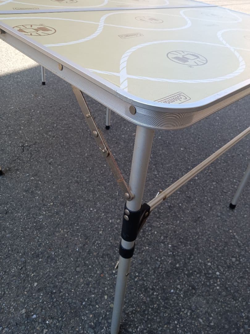 【Coleman】スリム四折テーブル 収納ケース付