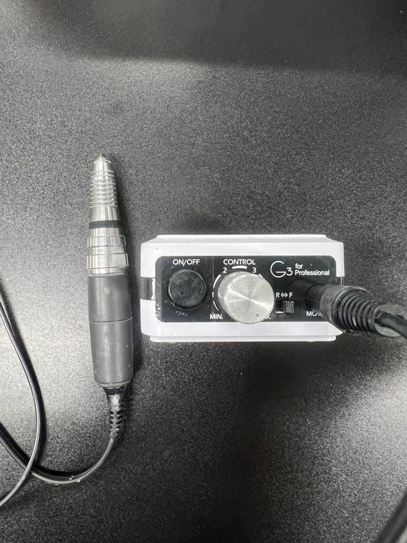 ウラワG3ネイルマシーン　ホワイト　充電コード無し　本体のみ