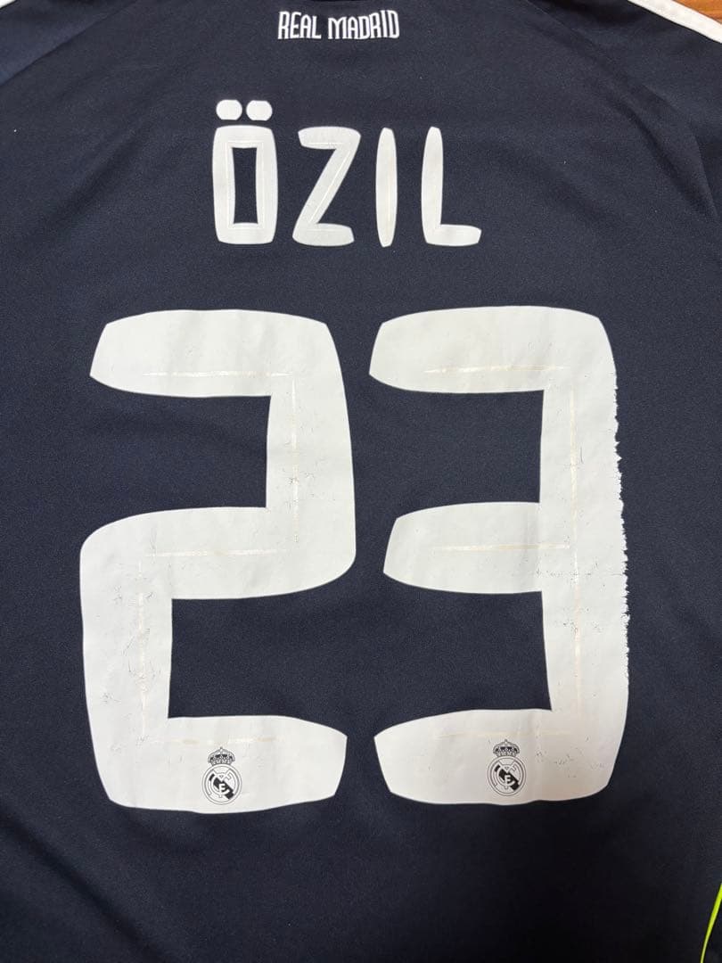正規品レアルマドリード エジル23 アウェイシャツオーセンティック