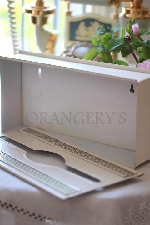 【セール中】1950－1960年ヴィンテージ白＆ゴールドのティッシュカバー