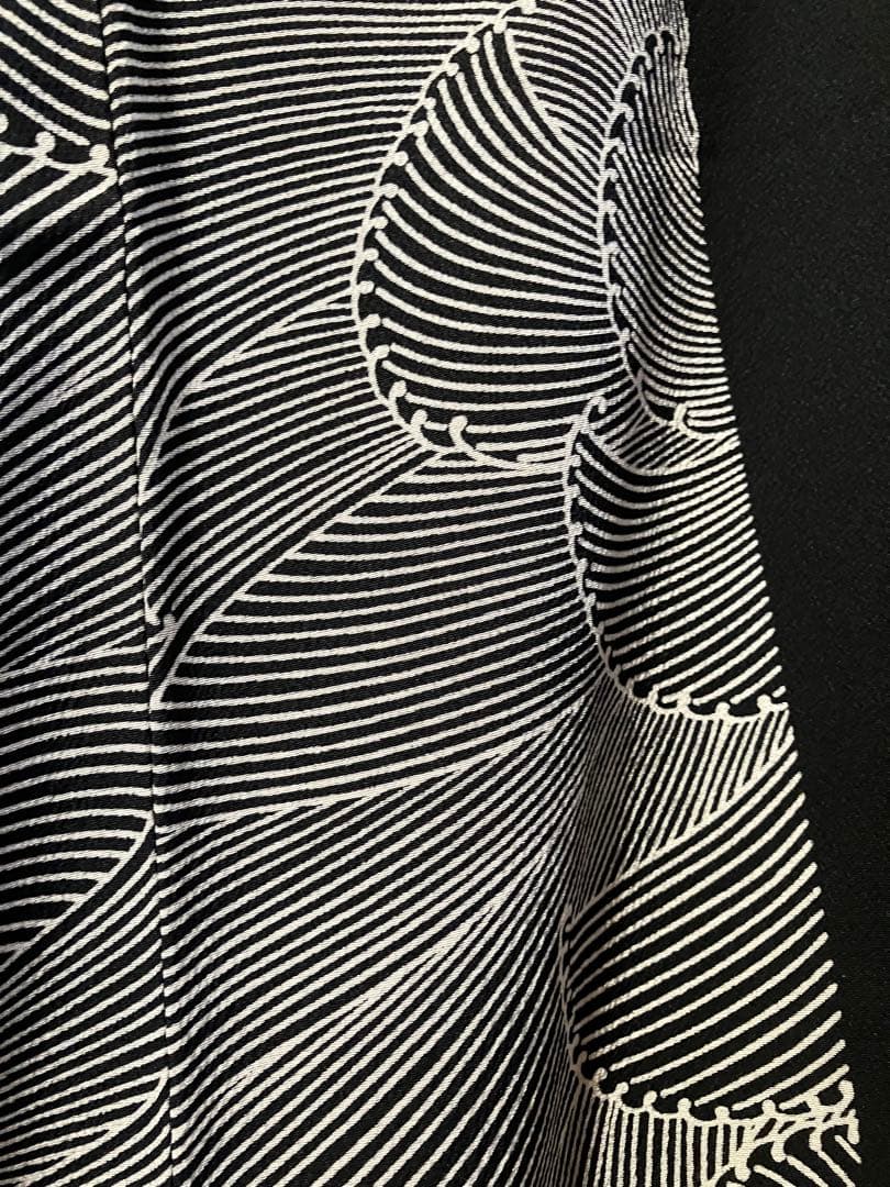 付下げ？　袷　黒地　モダン柄