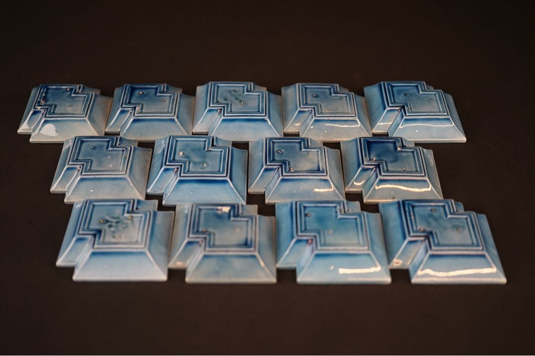 淡路珉平焼 青釉 花文 隅切角小皿 13客 / 角皿 向付 豆皿 懐石料理道具