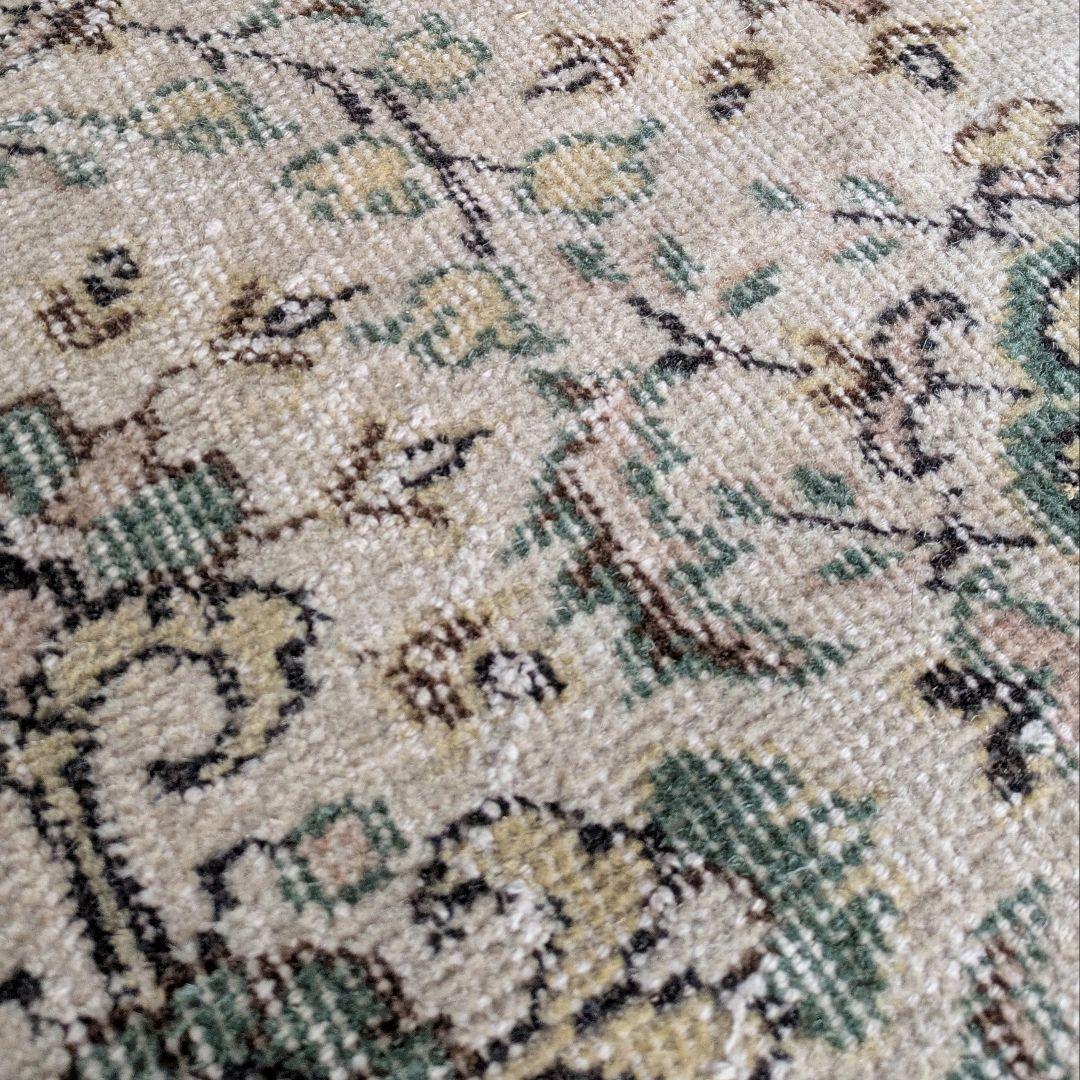 118×207 ベージュ×グリーン　花柄と縁取り　トルコヴィンテージラグ