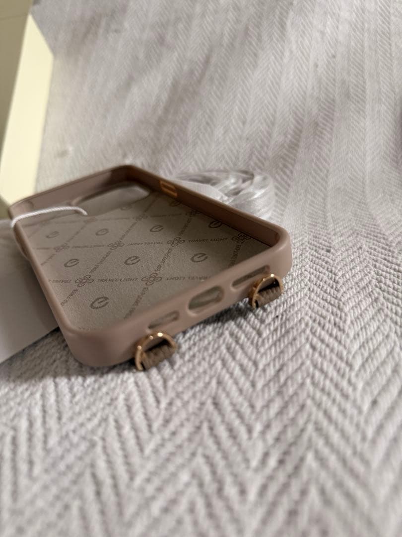 CUSTYPE ベージュ iPhoneケース　15 pro max