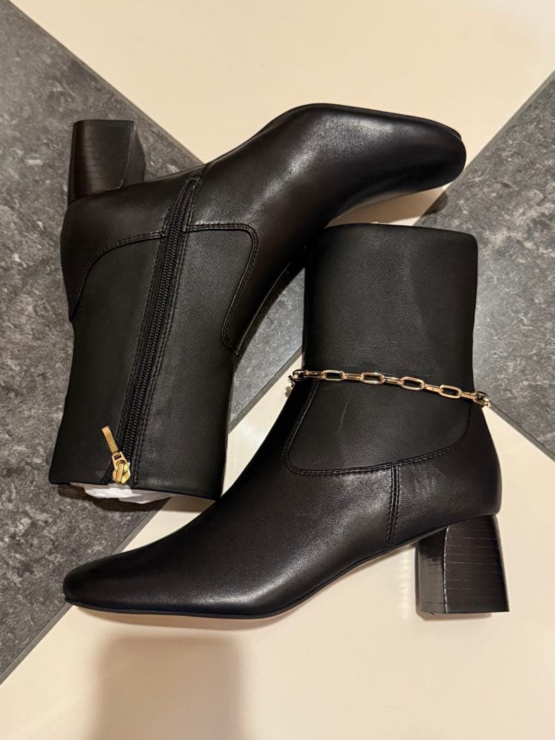 【未使用】スローブイエナ　チェーン付きヒールショートブーツ25 子山羊革　本革