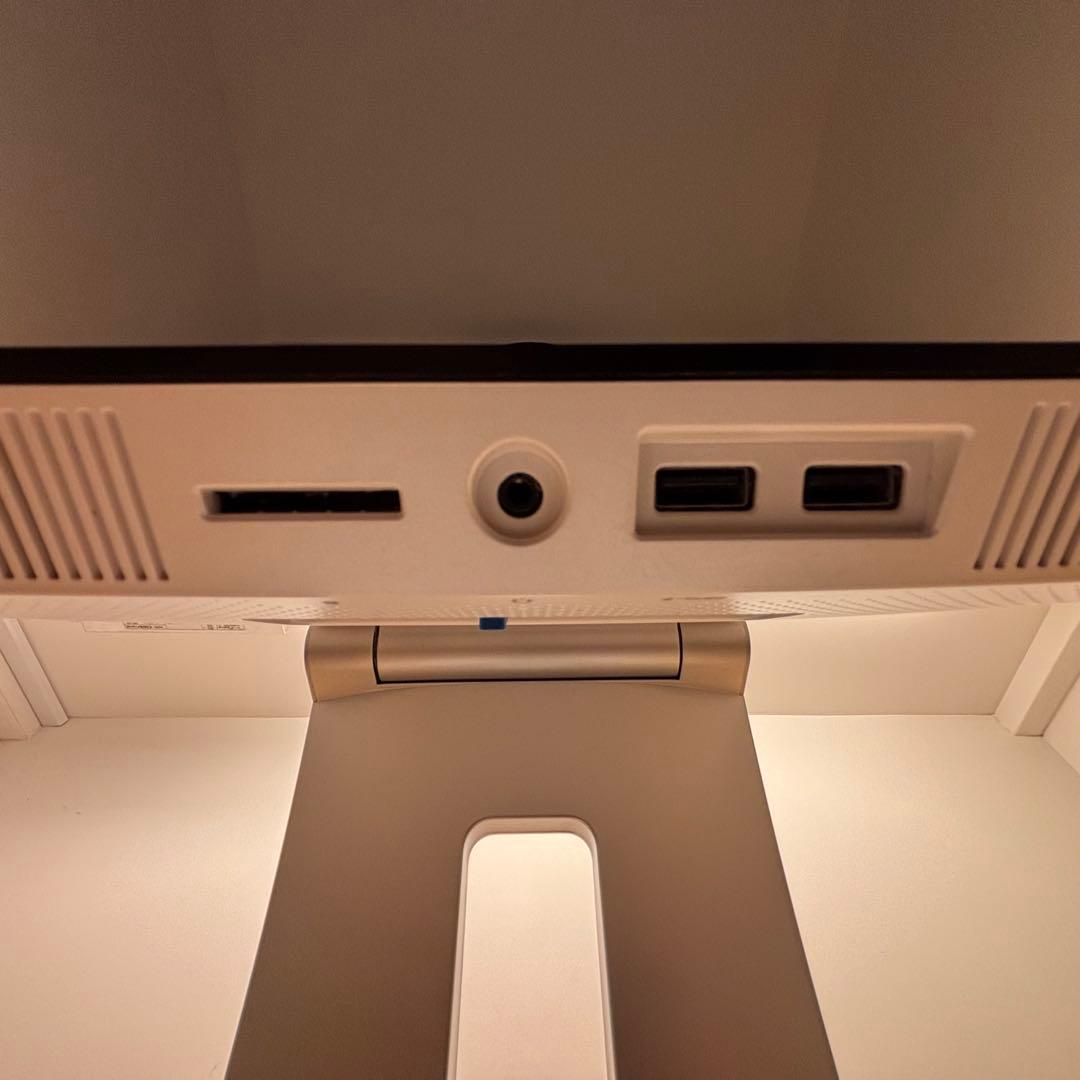 HP 23インチPavilion オールインワン一体型PC