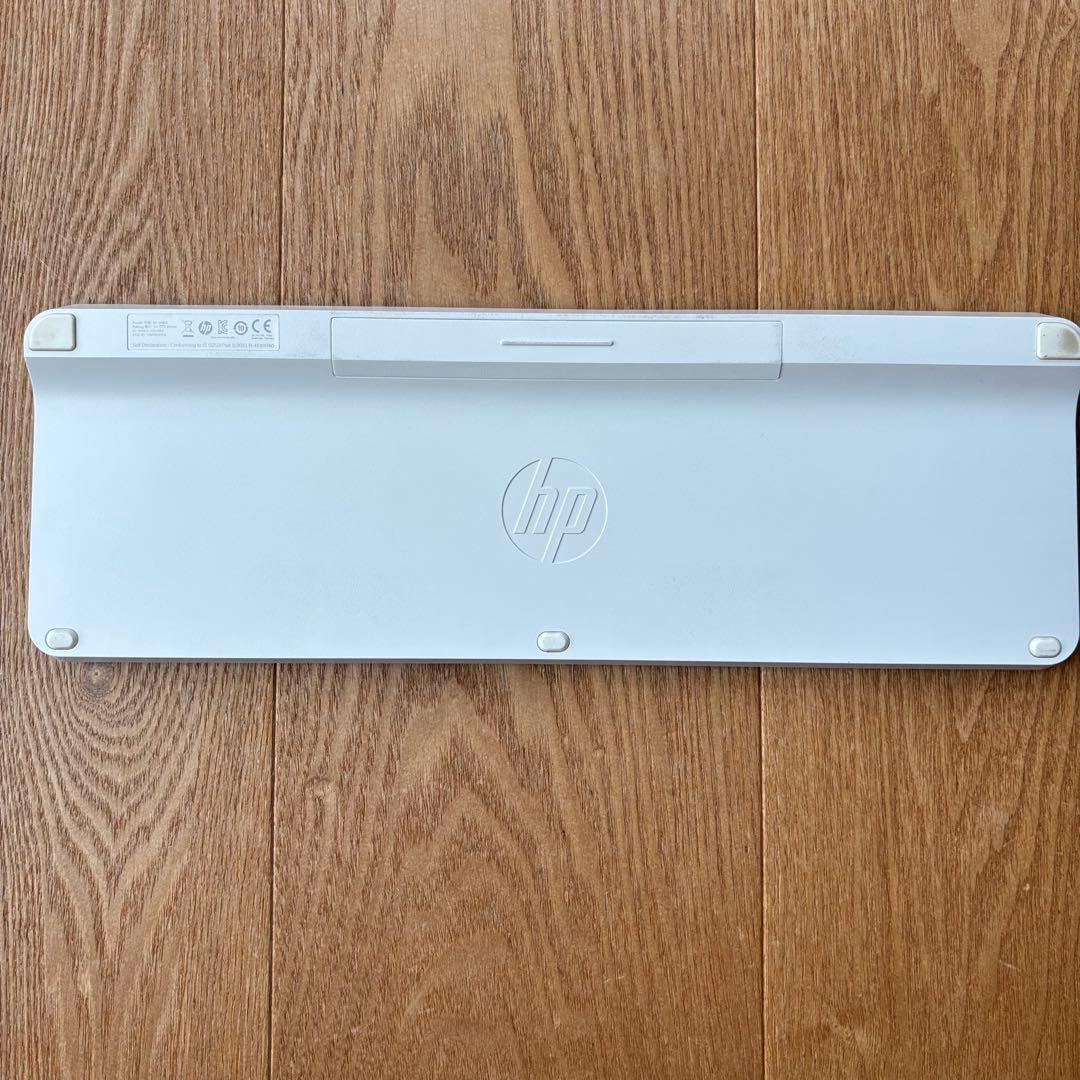 HP 23インチPavilion オールインワン一体型PC