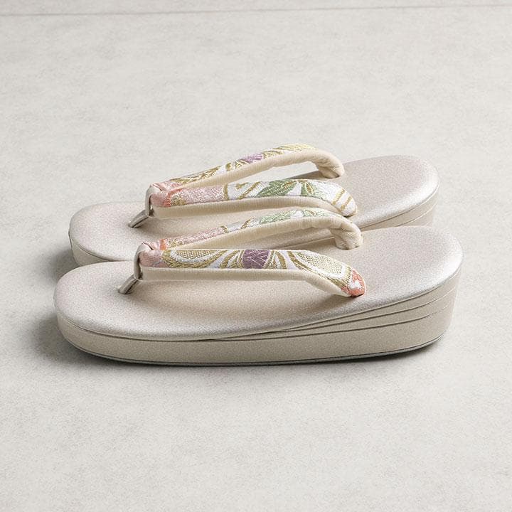 【新品】沙織謹製 草履バッグセット フリーサイズ 古典柄 帯地 　02862