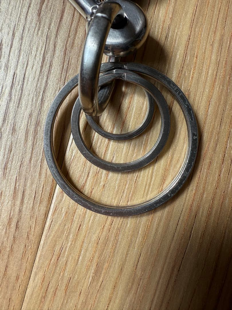 エンダースキーマ　カラビナ　ブラック