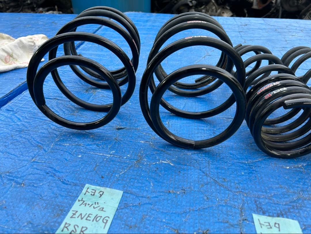 トヨタ　ウィッシュ　ZNE10 RSRダウンサス Ti2000