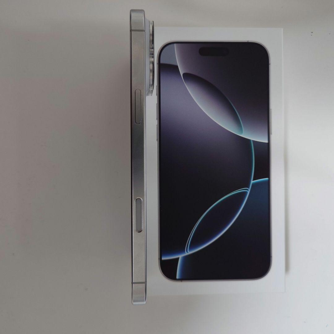 iPhone16 Pro Max 256GB ホワイトチタニウム