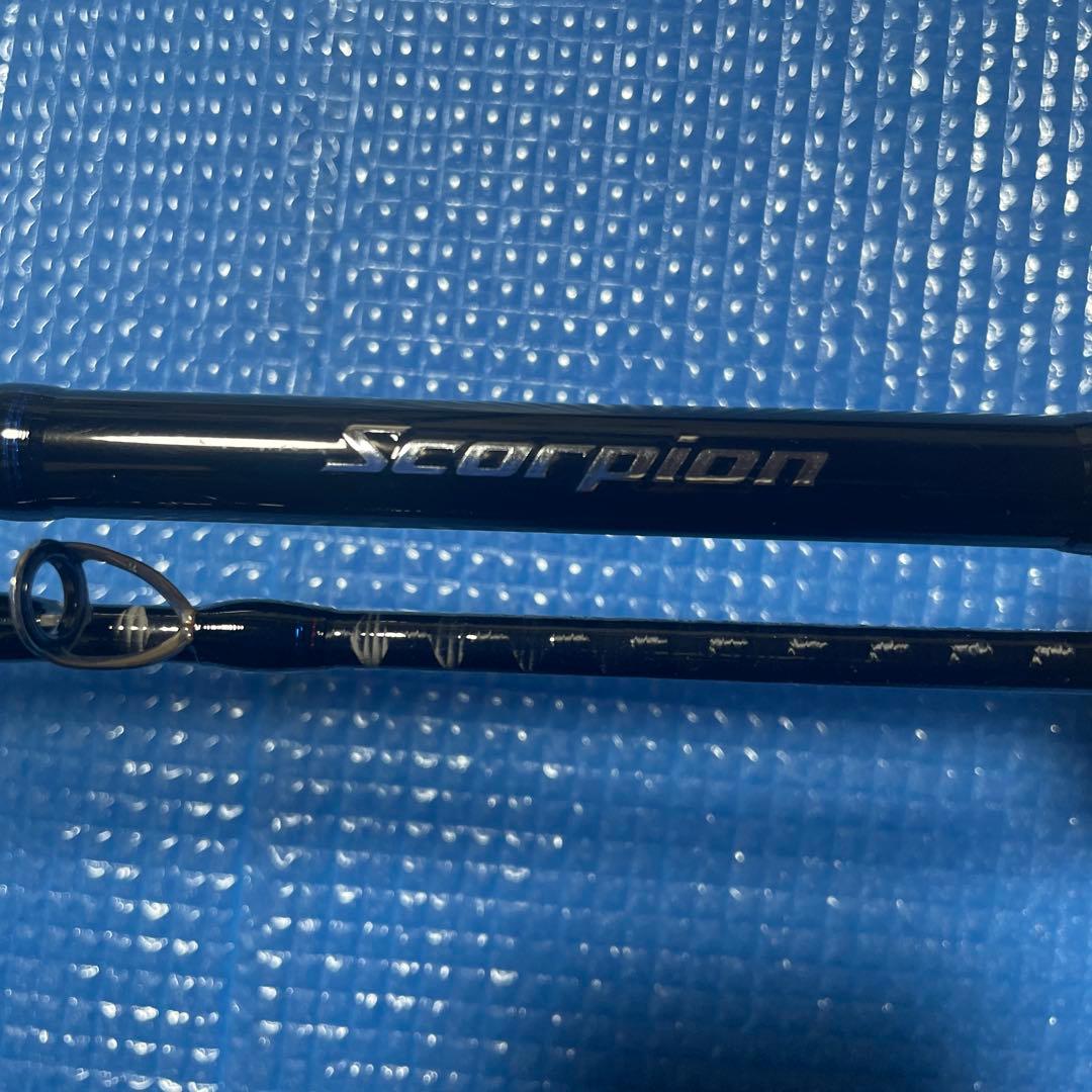 SHIMANO　シマノ 　スコーピオン　 17113R-2
