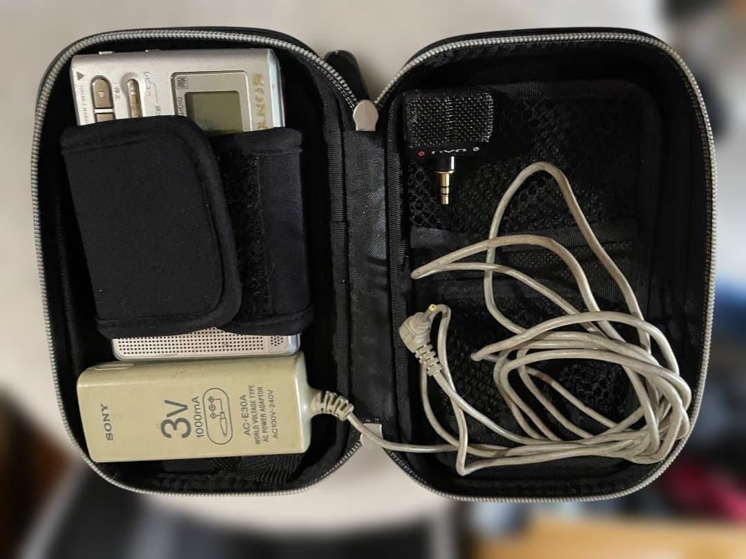 ら*ん様 MD sony mz-b10 &レアな純正ACアダプター＆マイク＆収納