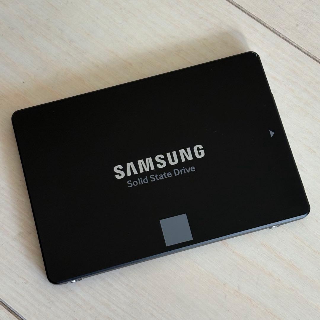 Samsung 860 EVO 1TB 内蔵型SSD 健康:98%