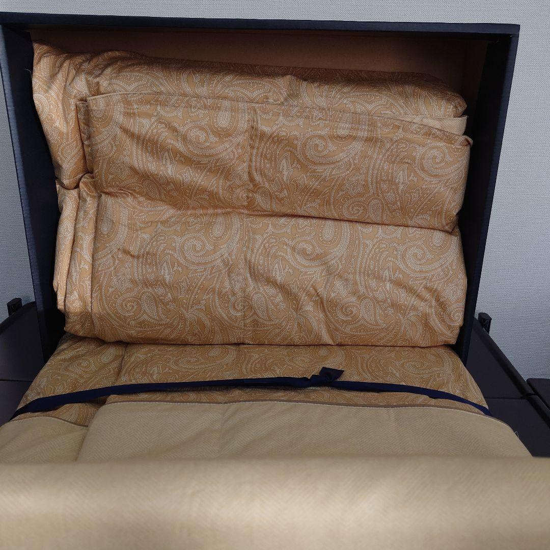 BURBERRY ペイズリー柄羽毛掛け布団 150×200cm