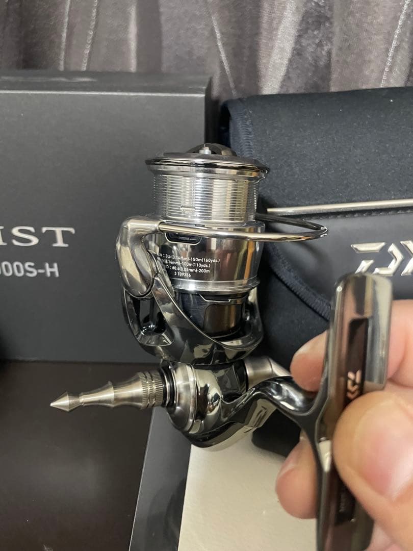 22イグジストLT2000S-H カスタム多数、純正品あり