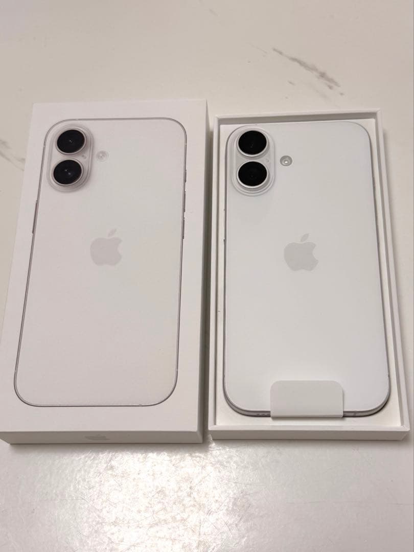 ［美品］iPhone16 128GBホワイトSIMフリー