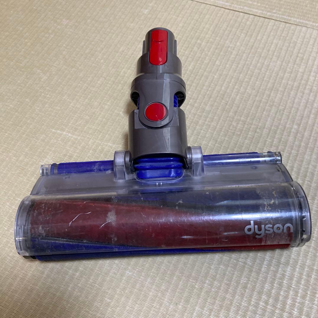 dyson V8 fluffy サイクロン式掃除機 本体と付属品 動作確認済