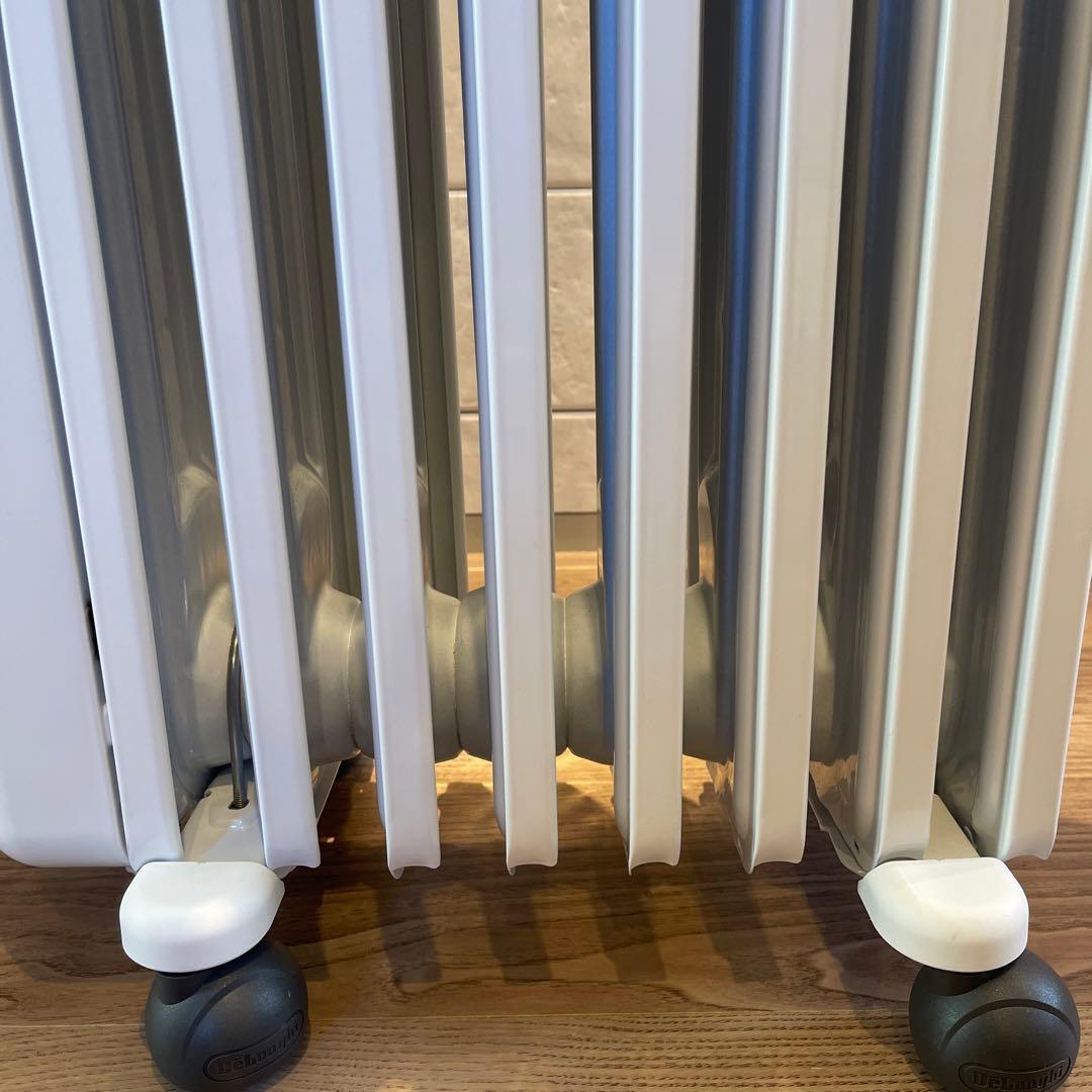 デロンギ アミカルドオイルヒーター 暖房器具 ヒーター