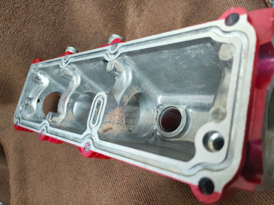 アルトワークス　F6A ツインカム純正カムシャフトホルダー/カムシャフト付