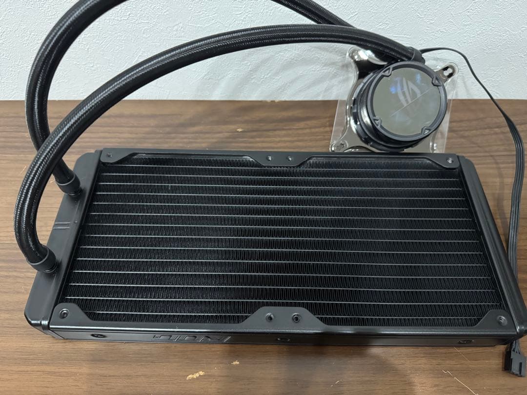 ASUS ROG STRIX LC II 280 ARGB 簡易水冷