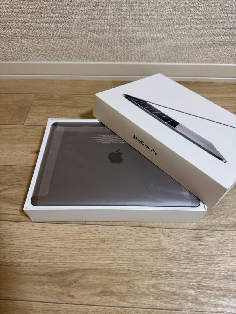 MacBook Air Apple マックブック　エアー　アップル