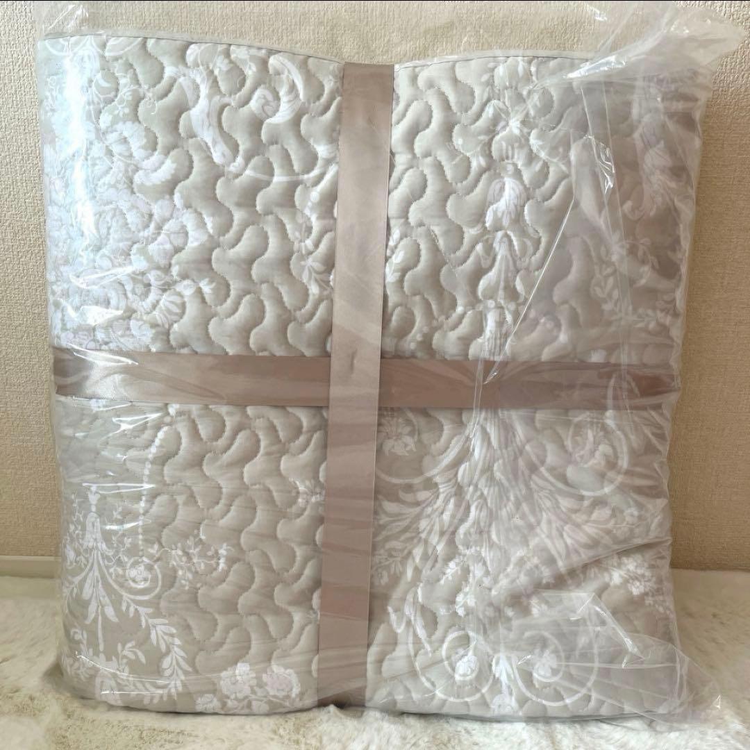 ローラアシュレイ　ジョゼッテ　キルトマルチカバー　ライトグレー　シングル用　新品