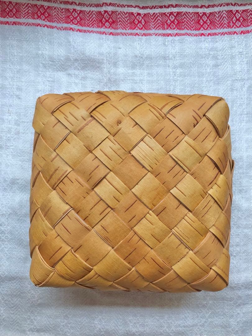 白樺　ギザギザかご