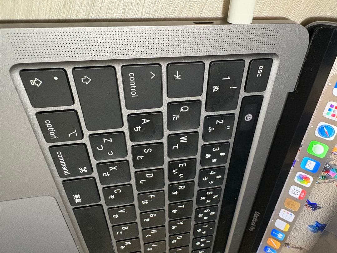 MacBook Pro 本体13インチ　2020年
