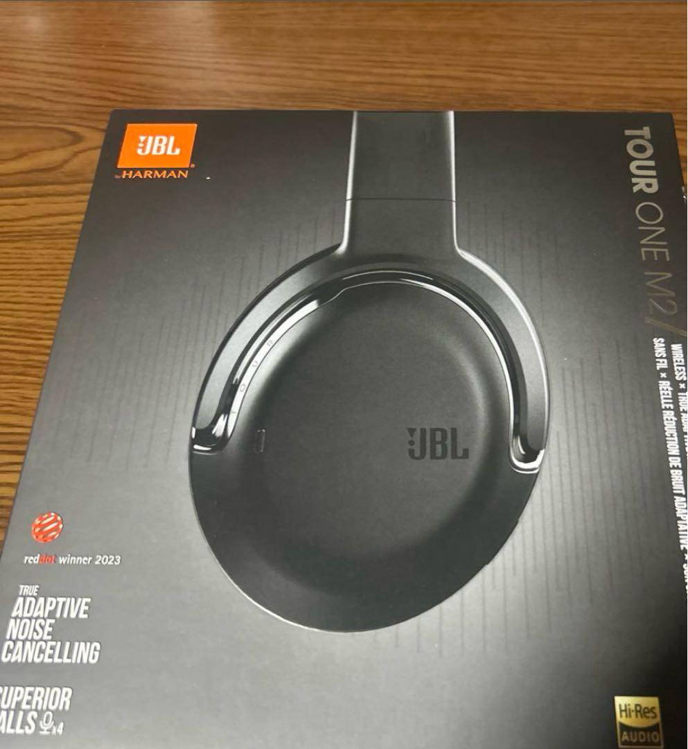 jbl tour one m2 ブラック