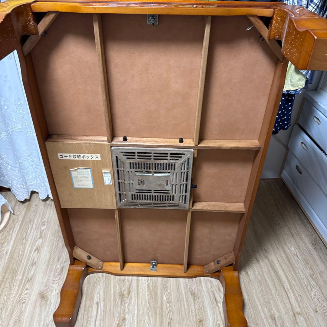 こたつテーブル高級感ある美品木製彫刻入り