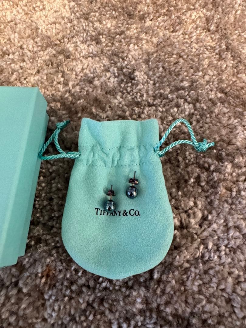 ティファニー　ボールピアス