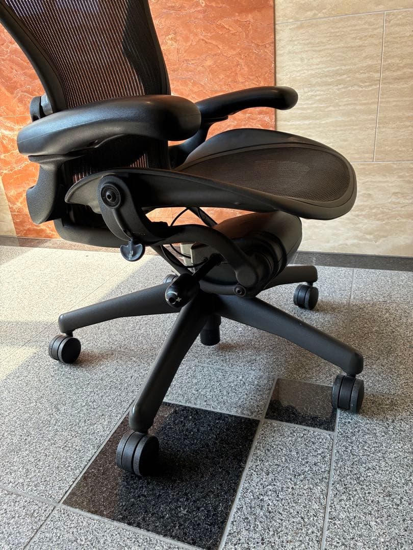 【正規品】ハーマンミラー　アーロンチェア