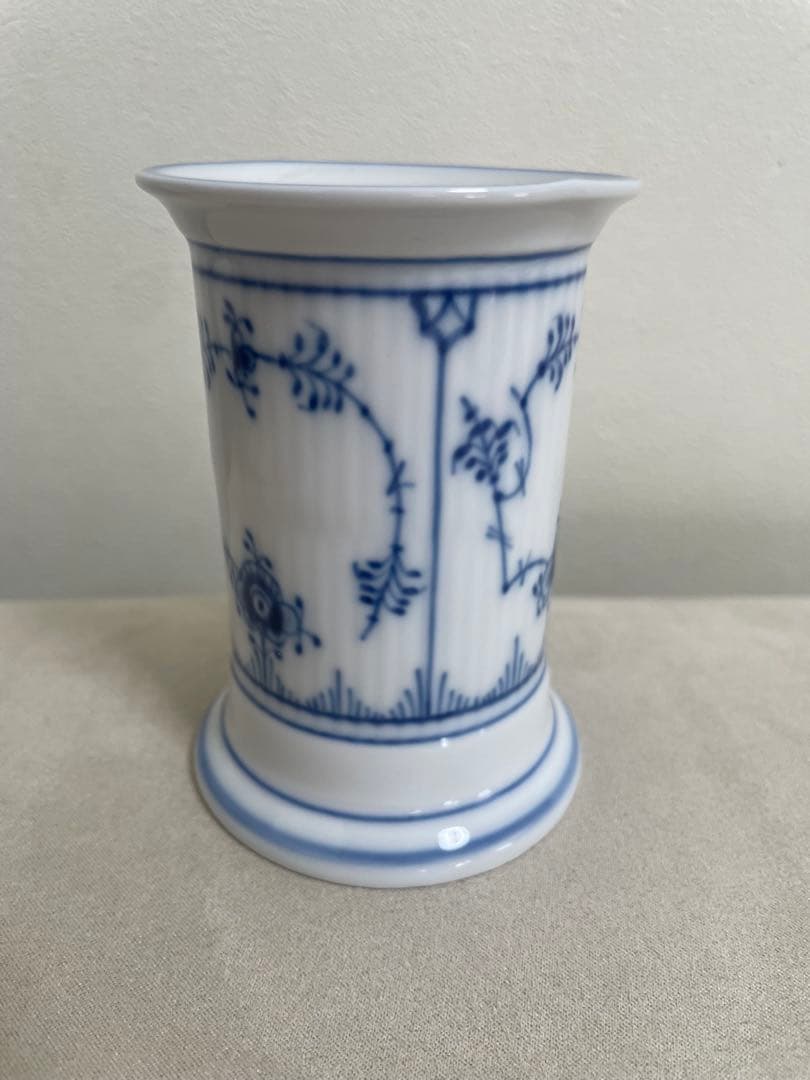 送料込希少　ロイヤルコペンハーゲン　ブルーフルーテッド美品ペン立て　花瓶小物入れ
