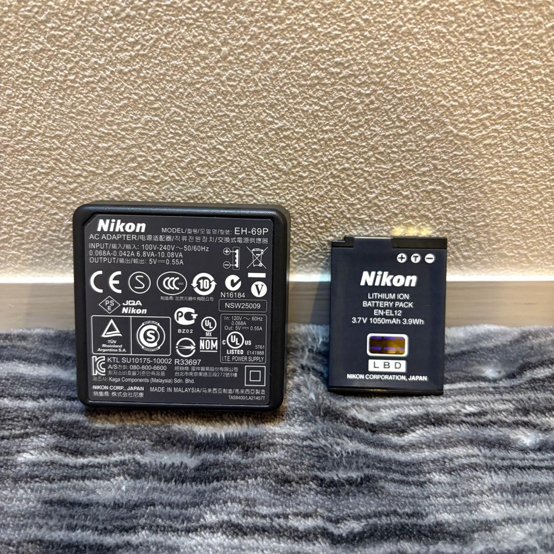 【極美品】Nikon COOLPIX S6100 デジタルカメラ　付属品完備