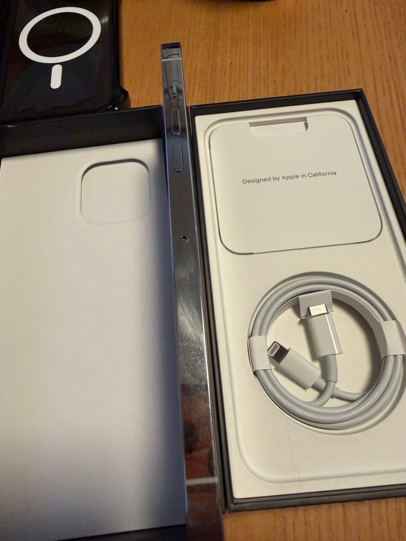 iPhone13promax silver 256GB casetify 本体