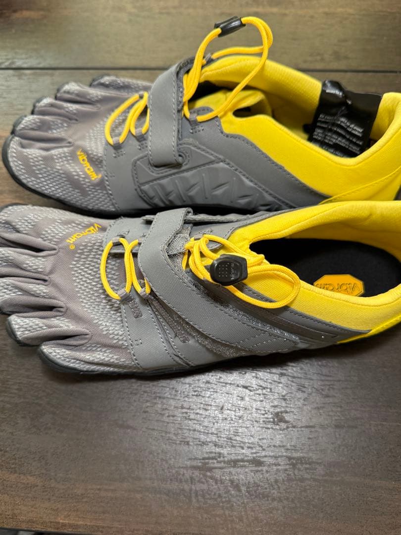 Vibram ビブラム FiveFingers 26.5cmグレー/イエロー